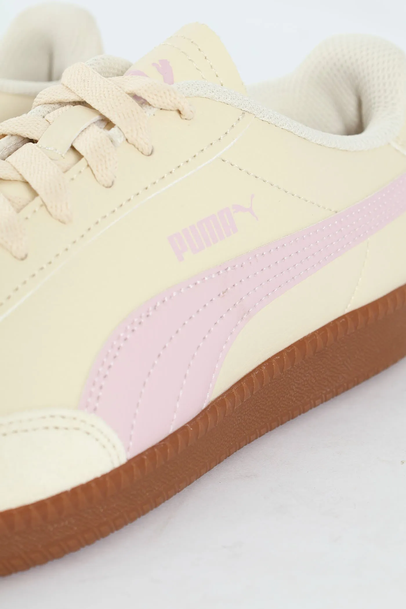 9-T Sneaker - Oatmeal