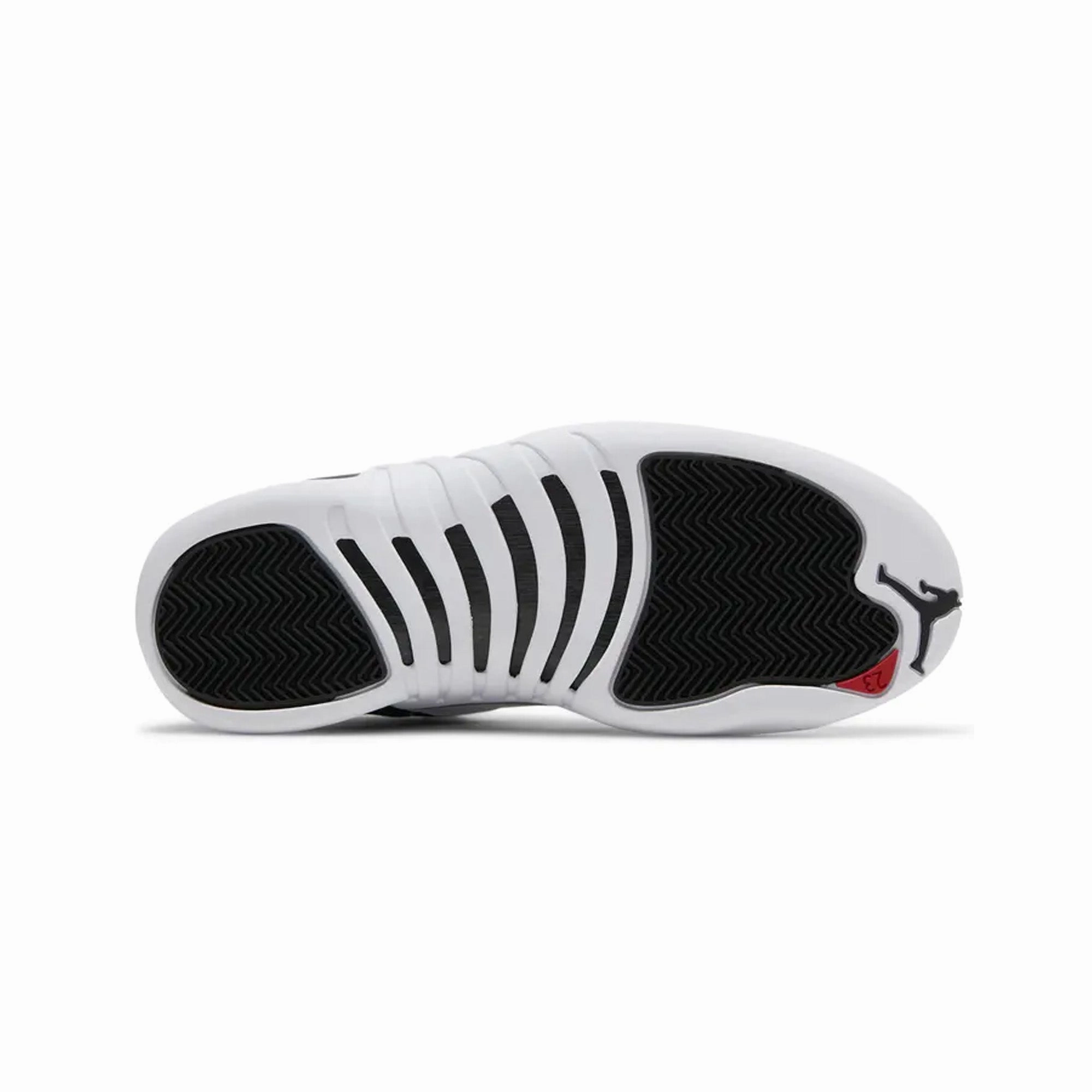 Air Jordan 12 Retro 'Playoffs' (2022)