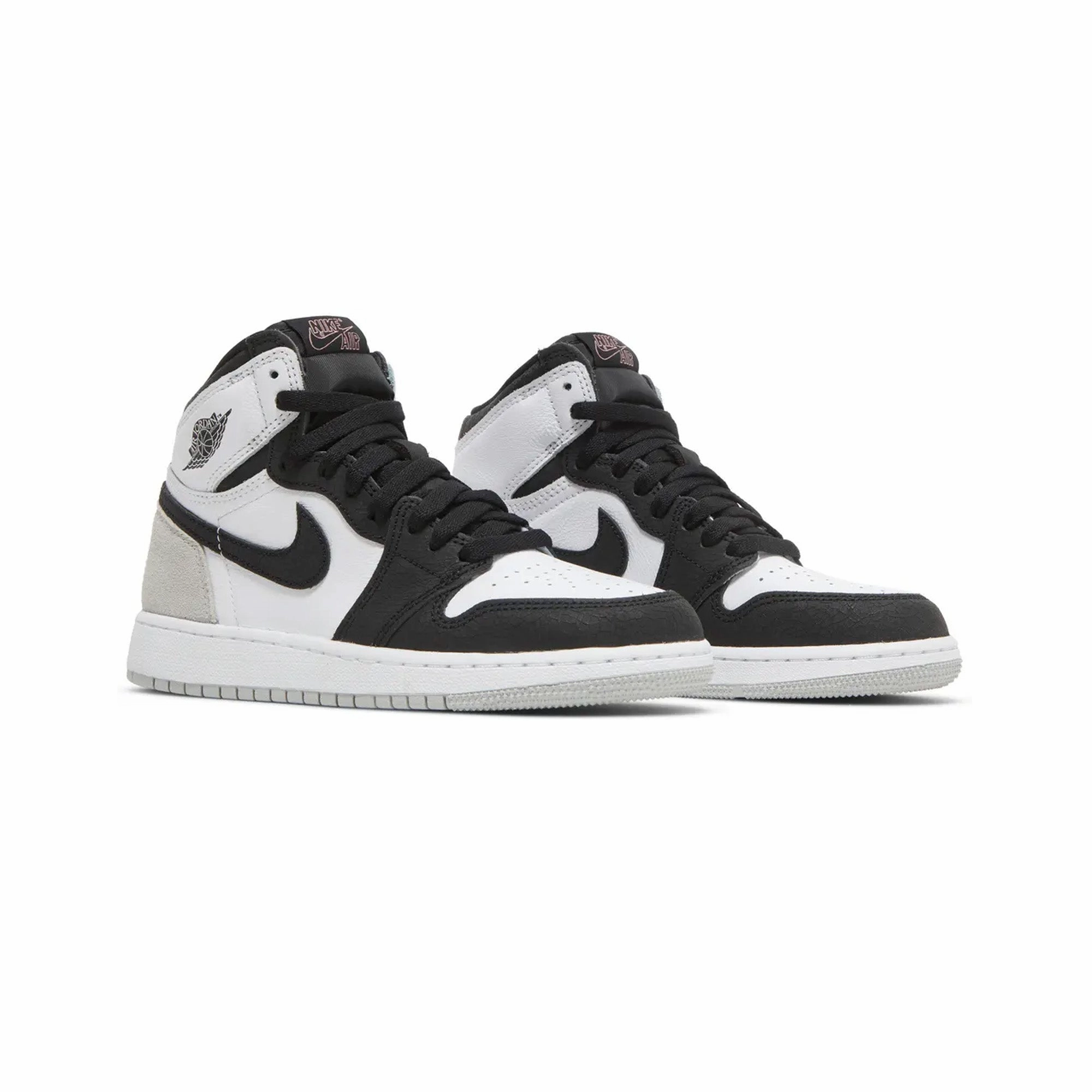 Air Jordan 1 Retro High OG 'Stage Haze' GS (2022)