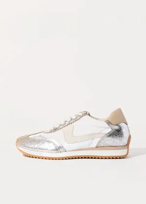 Be Noticed Sneaker