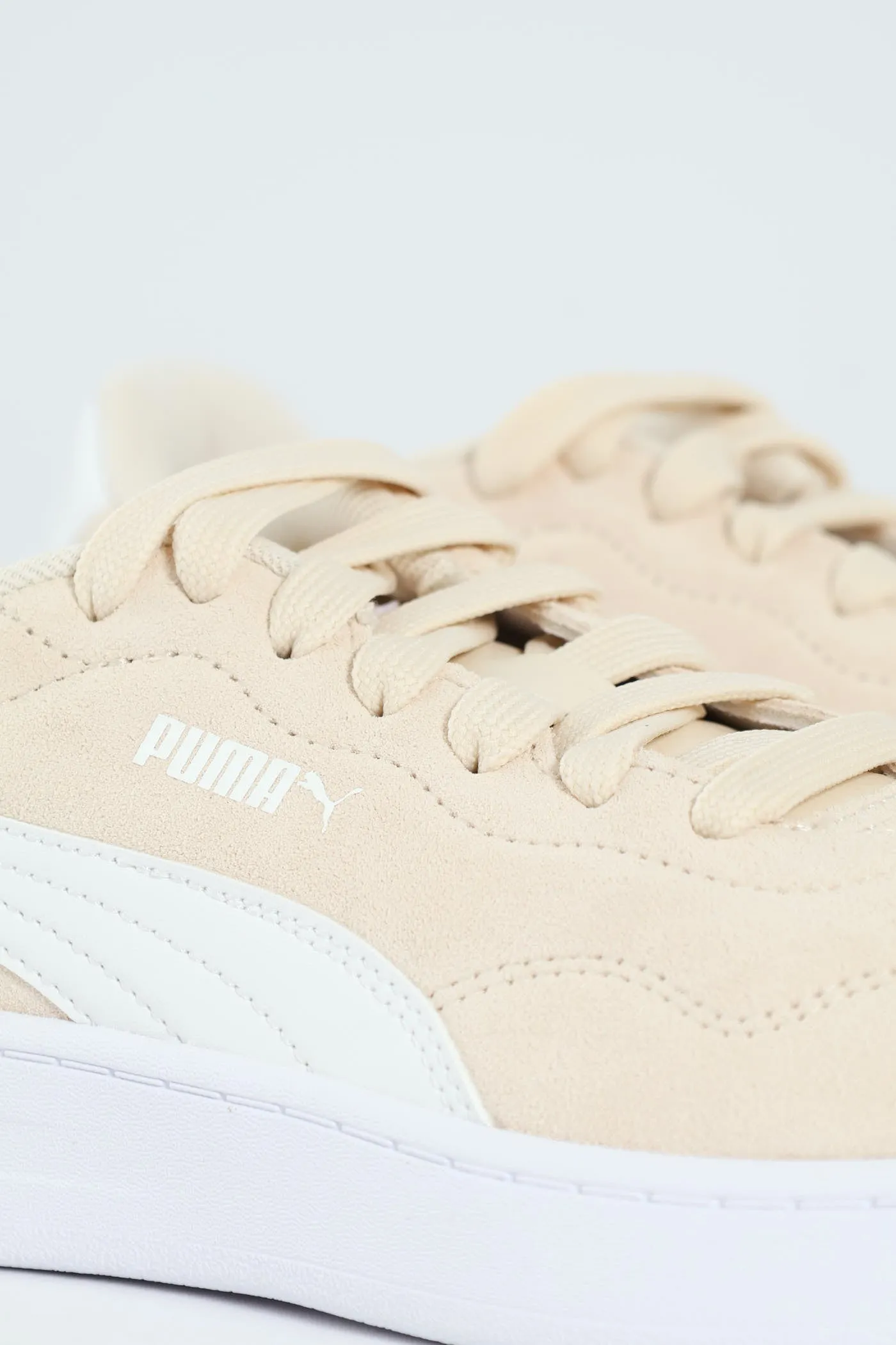 Court Lally Sneaker - Cream