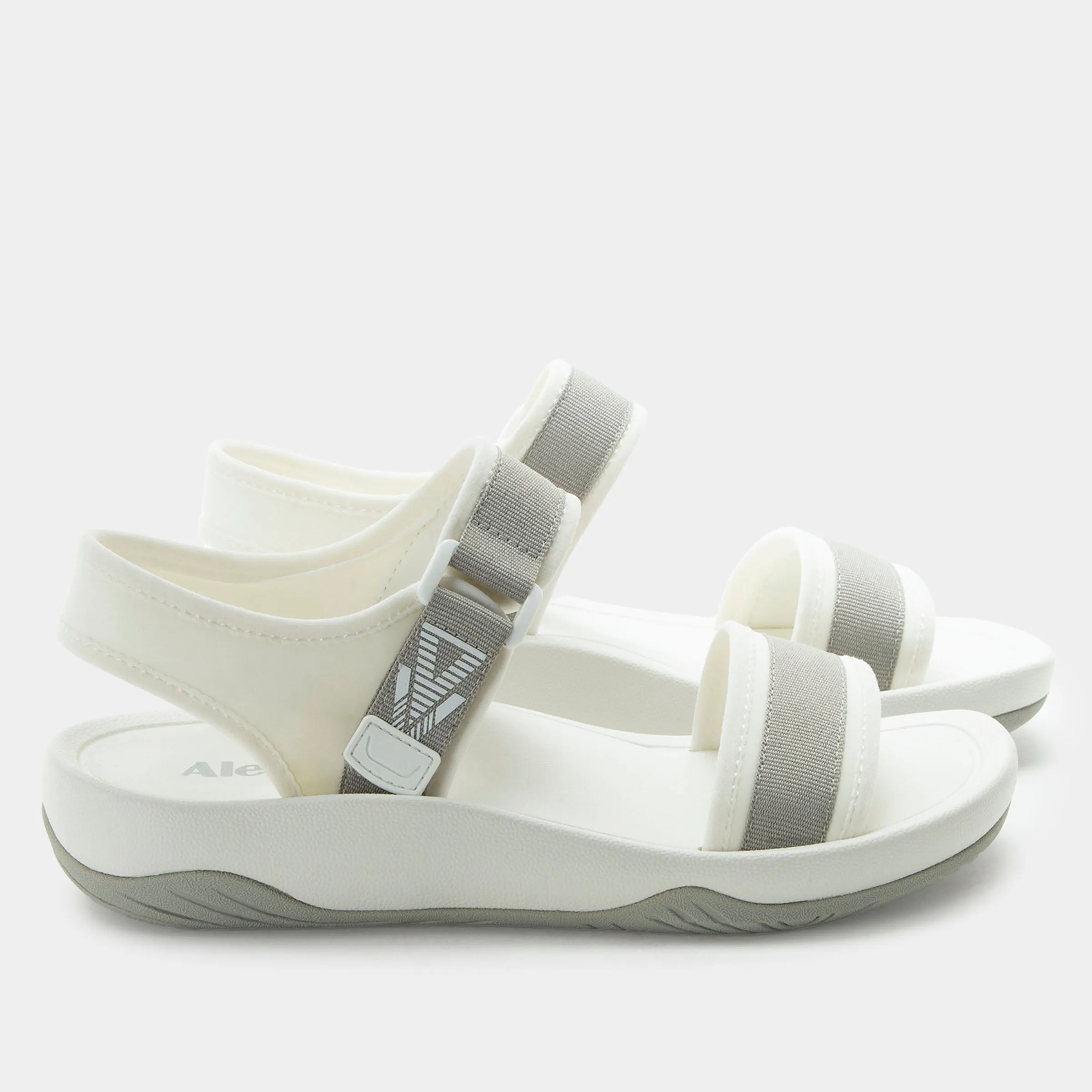 Crea8tion Dove Sandal