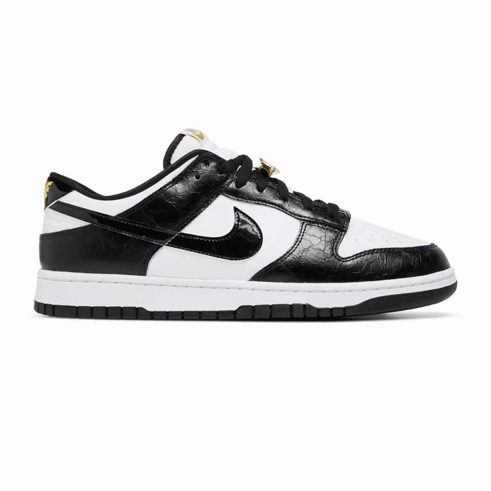 Dunk Low SE 'World Champs Black White' (2022)