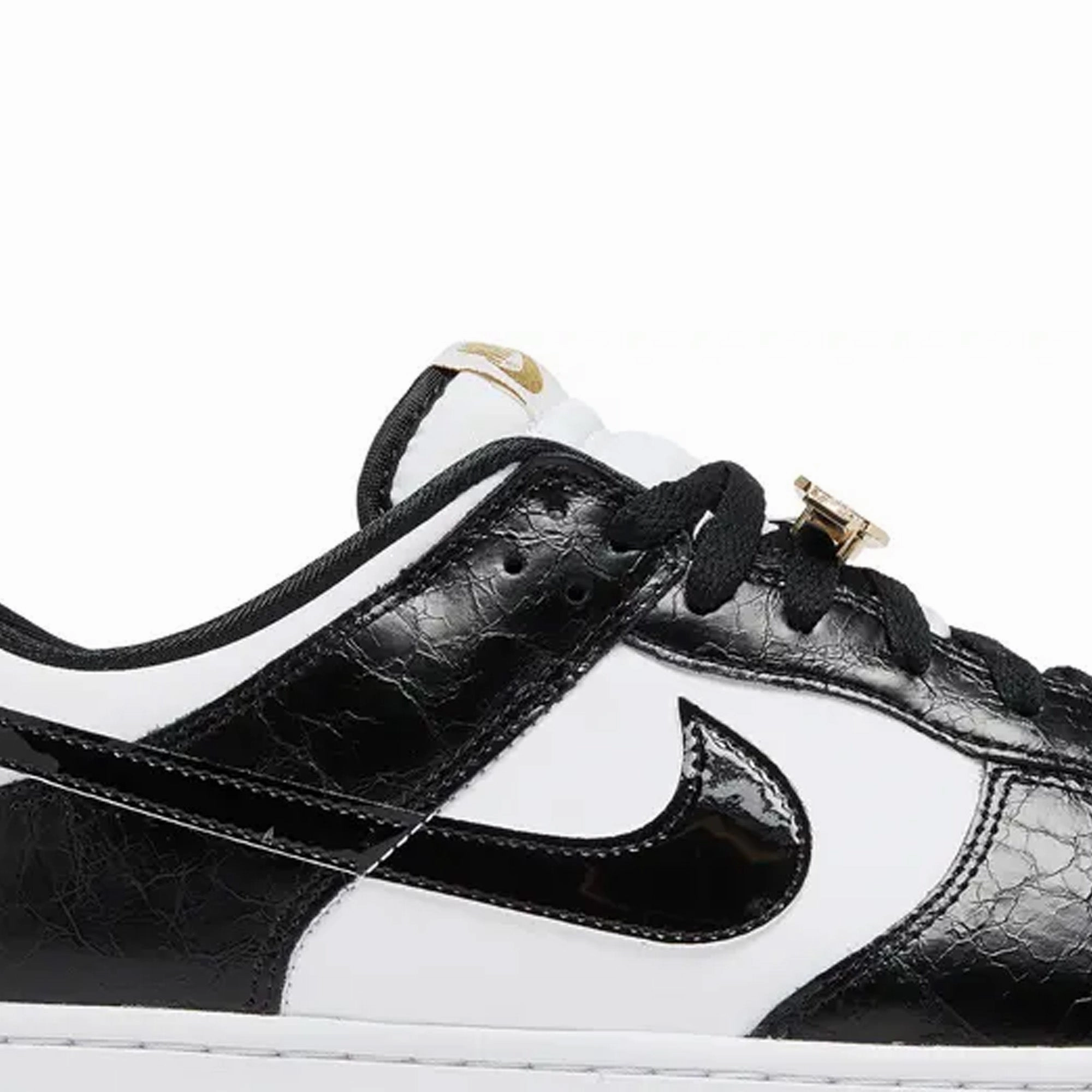 Dunk Low SE 'World Champs Black White' (2022)