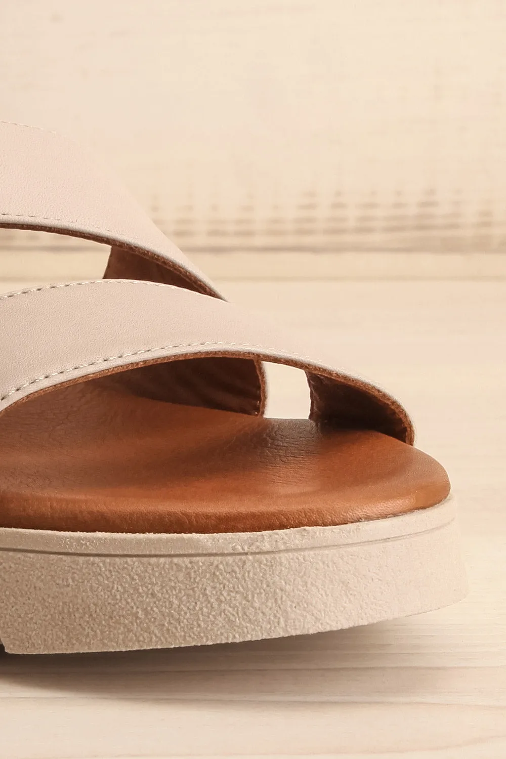 Jianna Grey | Platform Sandals