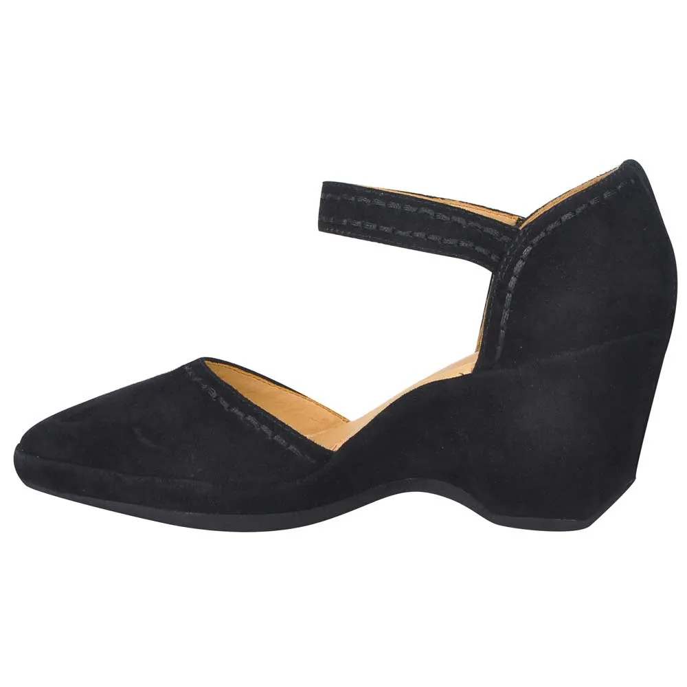 L'Amour Des Pieds Women's Orva Black Suede