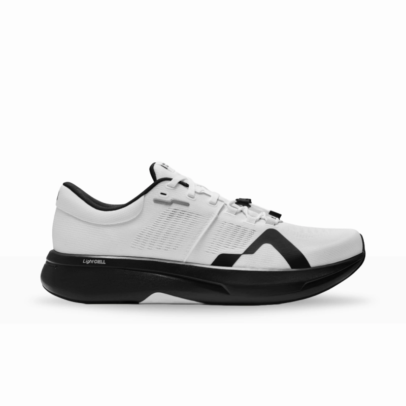 Mount to Coast Women's R1 - White/Black