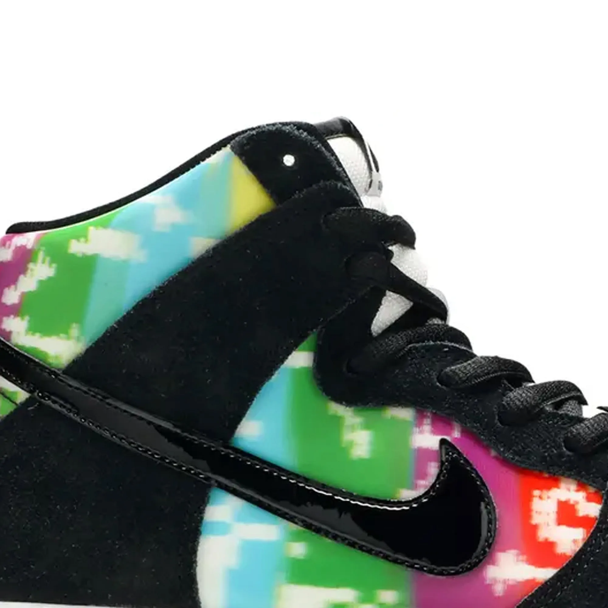 Nike SB Dunk High 'TV Signal'