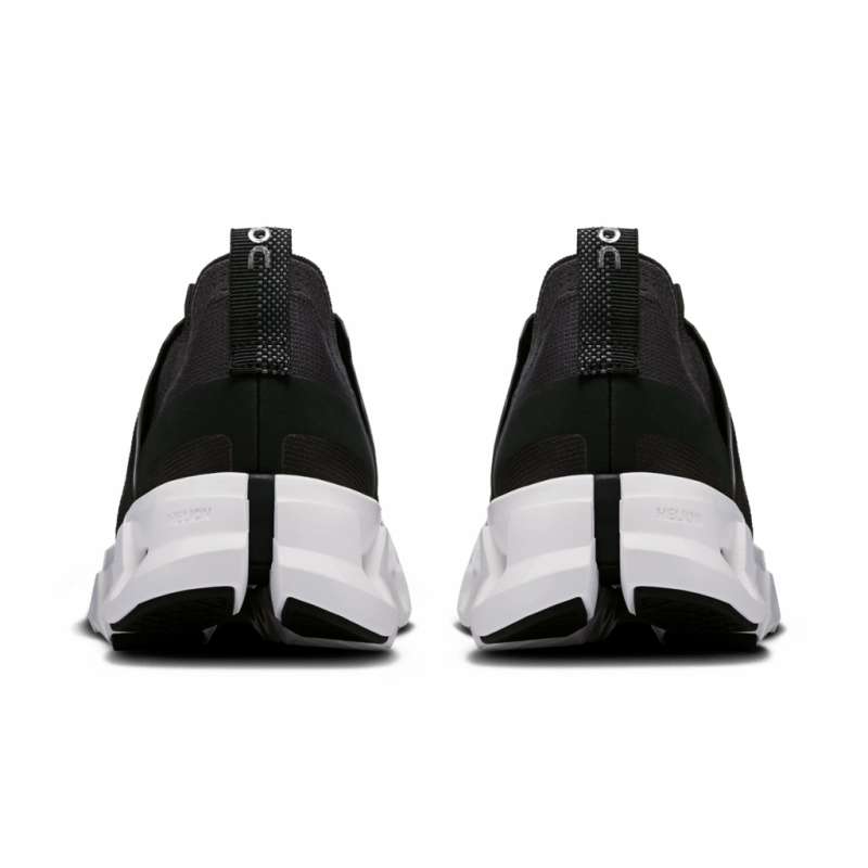 On Women's Cloudswift 4 - Black/White