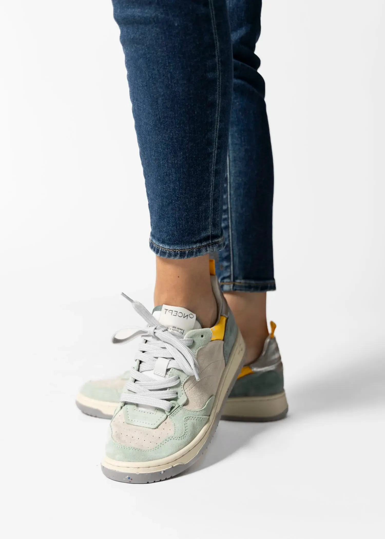 Phoenix Sneaker