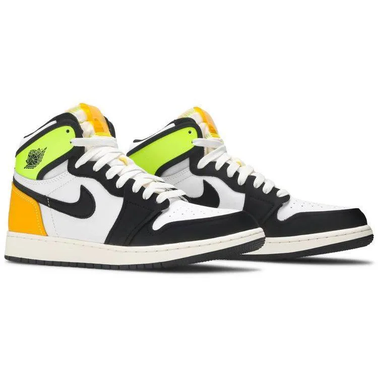 Shoes Nike Nike Air Jordan 1 Retro High OG GS 'Volt Gold'