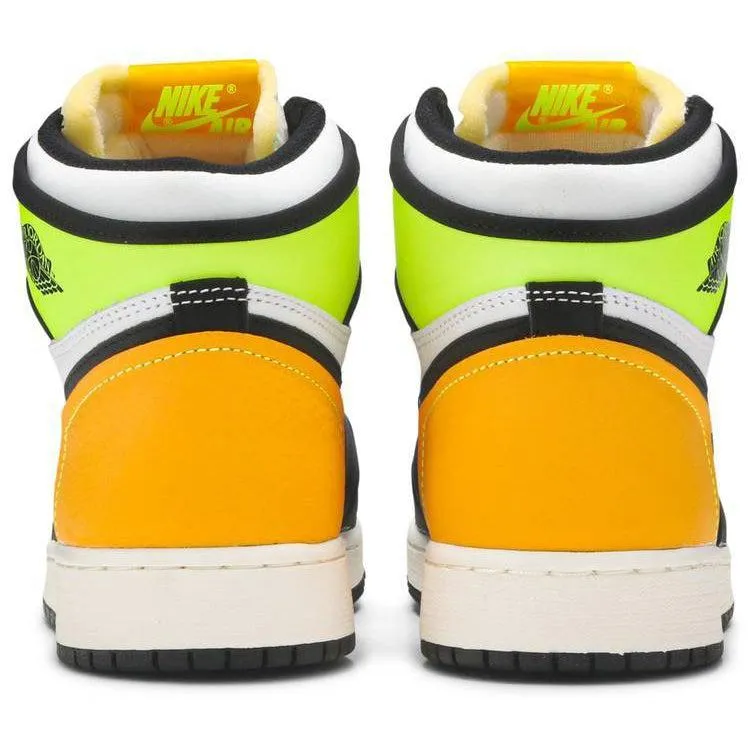 Shoes Nike Nike Air Jordan 1 Retro High OG GS 'Volt Gold'