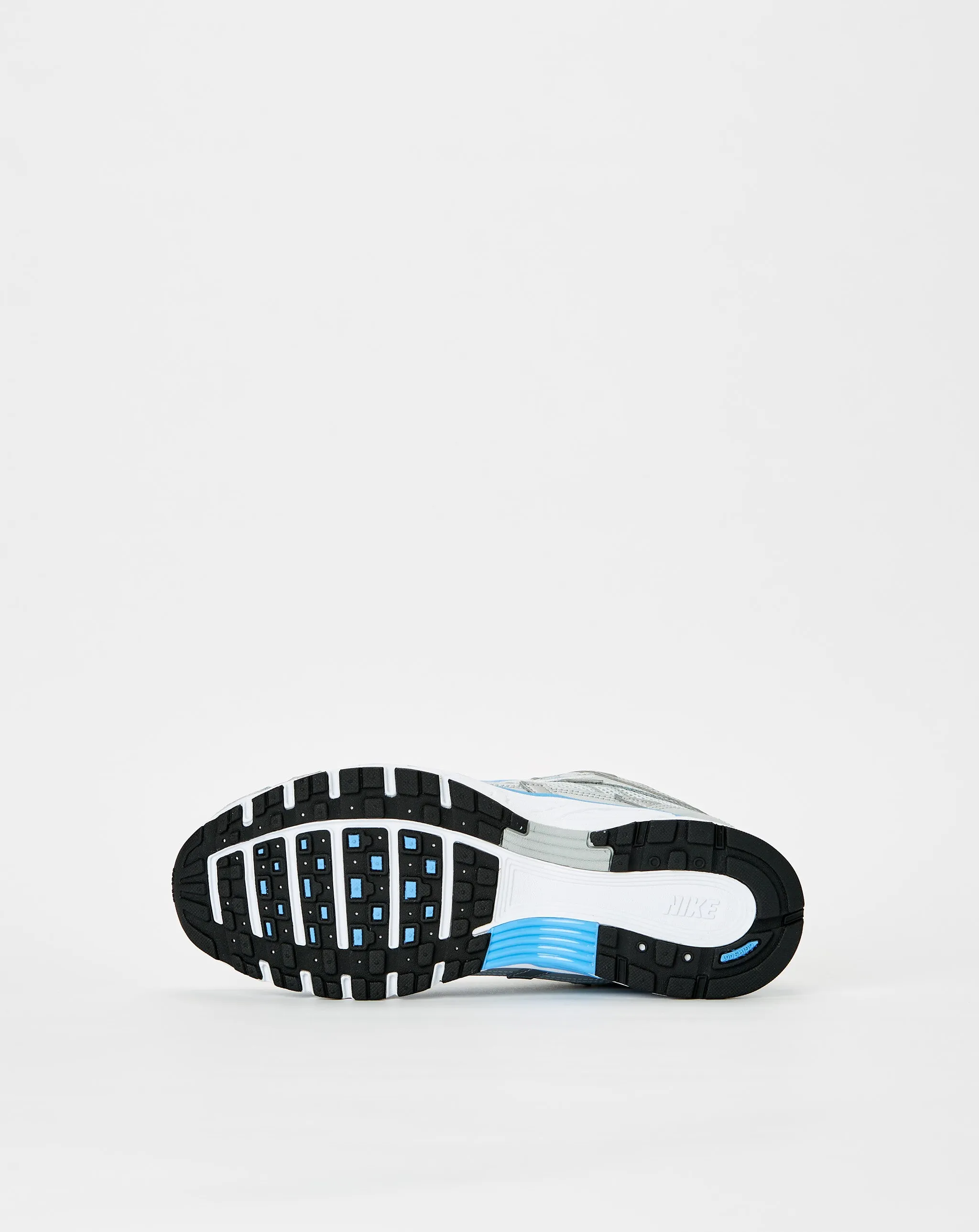 Shoes Nike P-6000