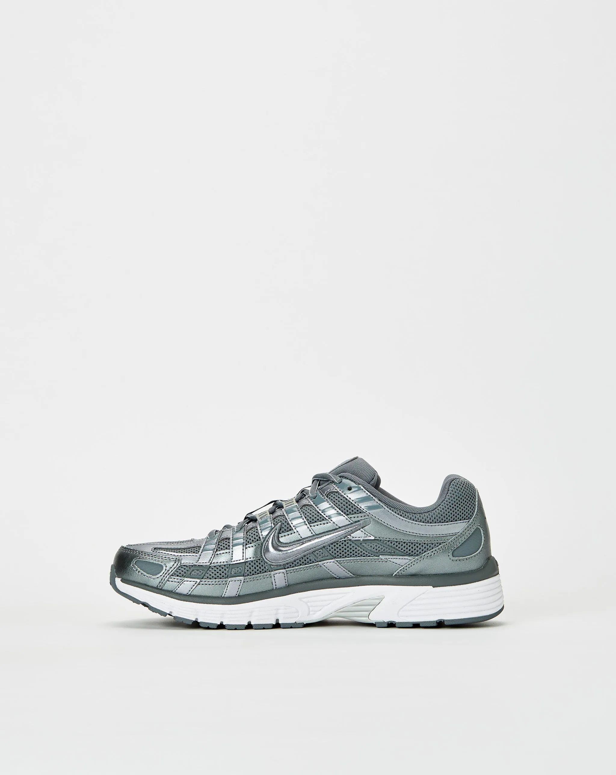 Shoes Nike P-6000