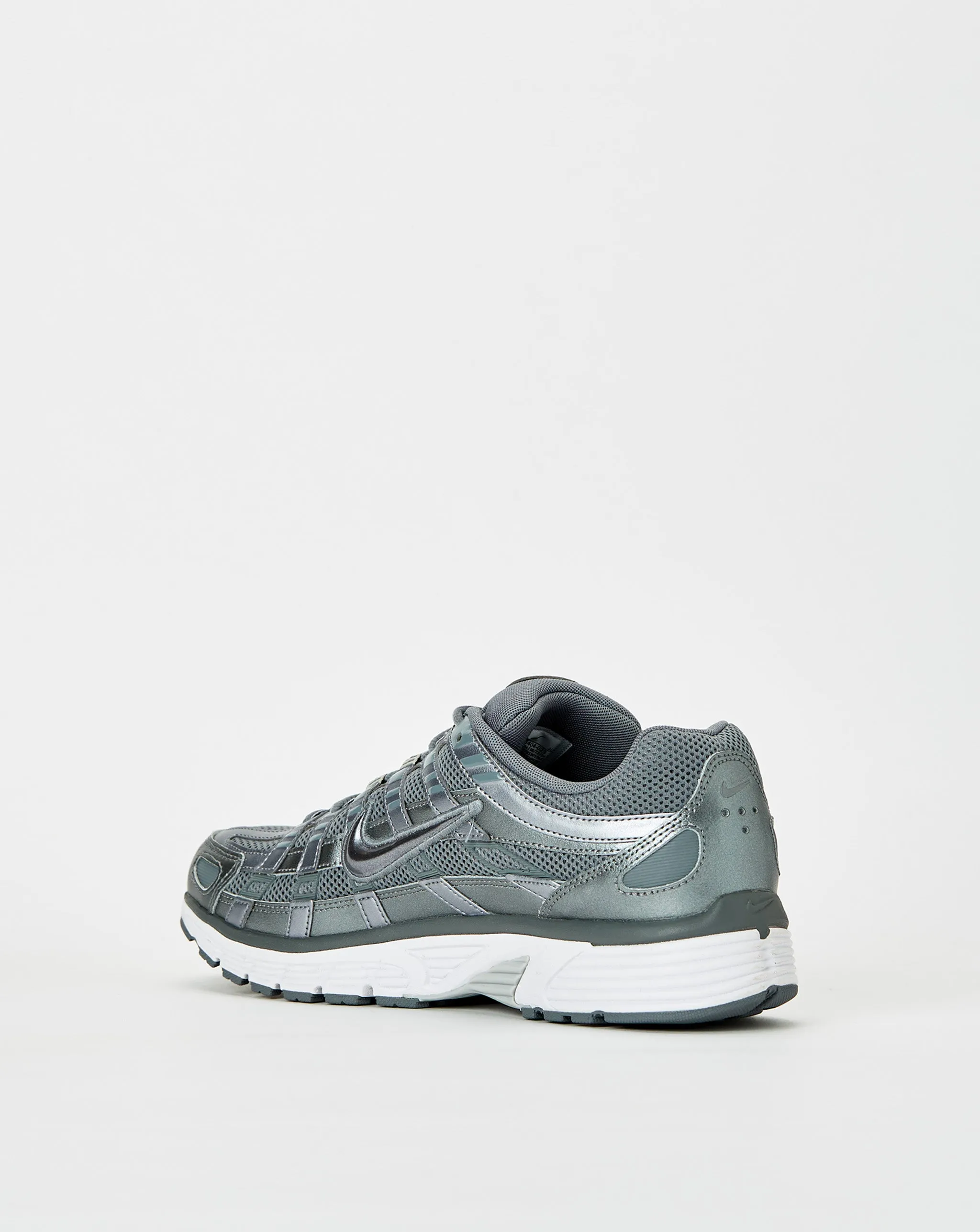 Shoes Nike P-6000