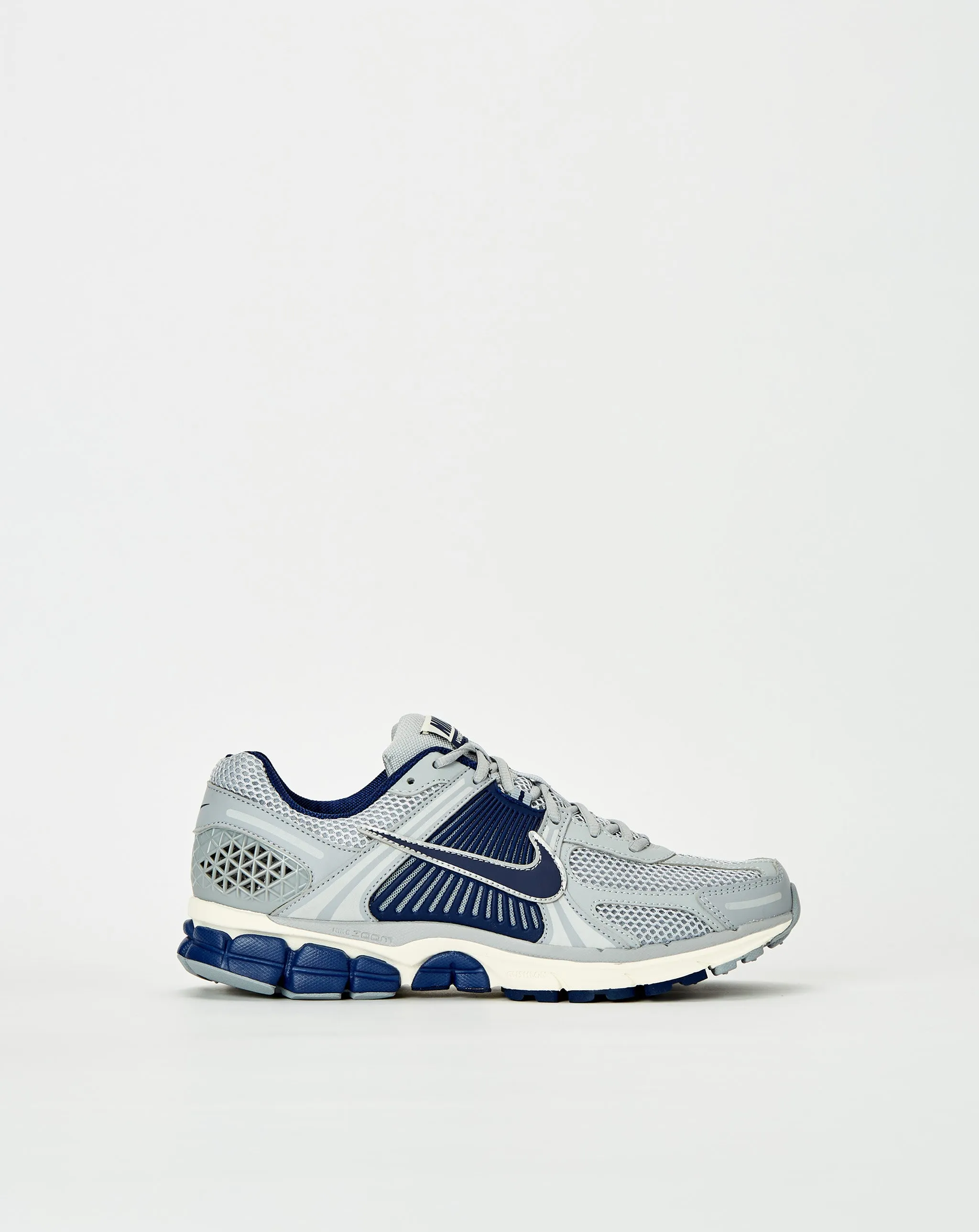 Shoes Nike Zoom Vomero 5