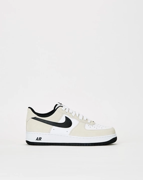 Shoes Nike Air Force 1 '07 LV8