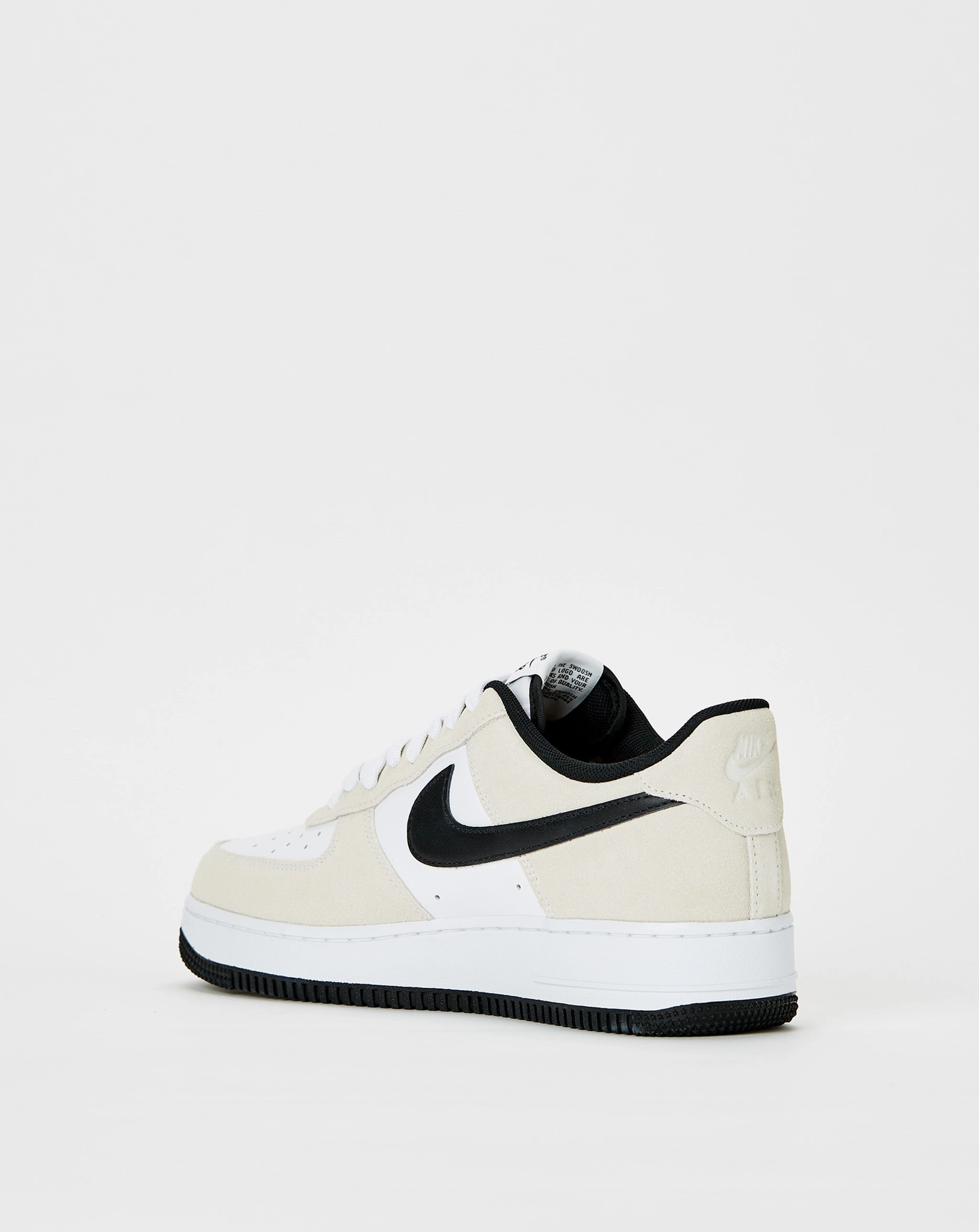 Shoes Nike Air Force 1 '07 LV8