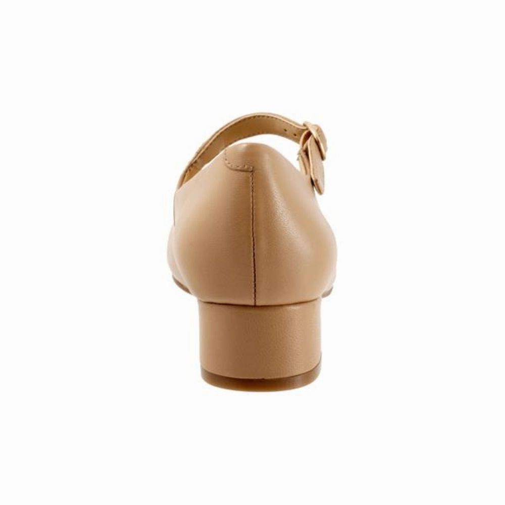 Trotters Desna Beige Kid Leather Heel (Women's)