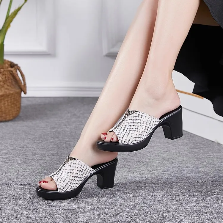 USS Shoes Malena Women's Leather Anti-Skid Heel Sandals
