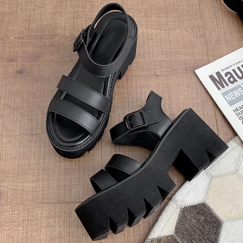 USS Shoes Silvana Women's Black Platform Sandal