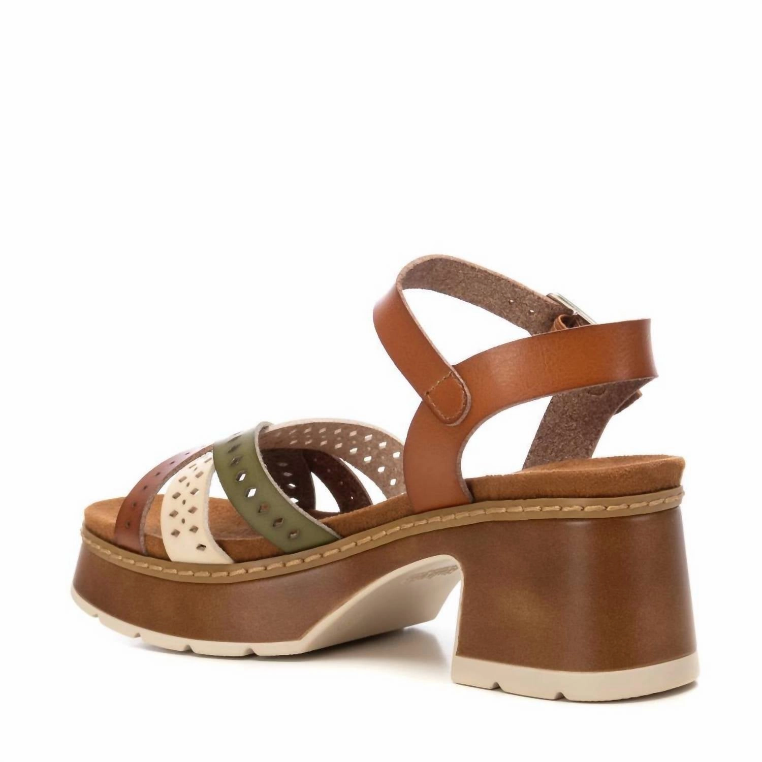 Women's Refresh Chunky Block Heel Sandals In Camel