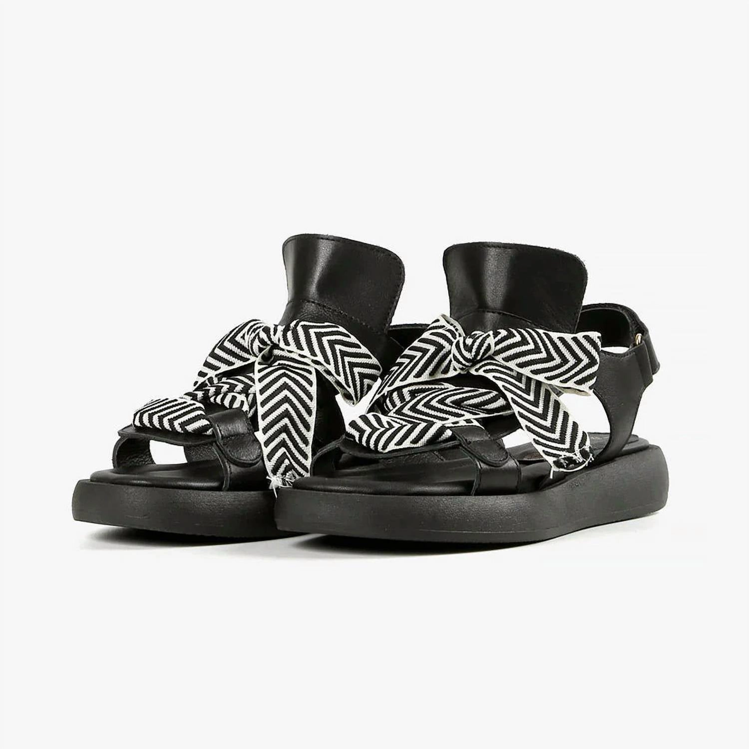 Women's The Amazing Lace Sandal In Black