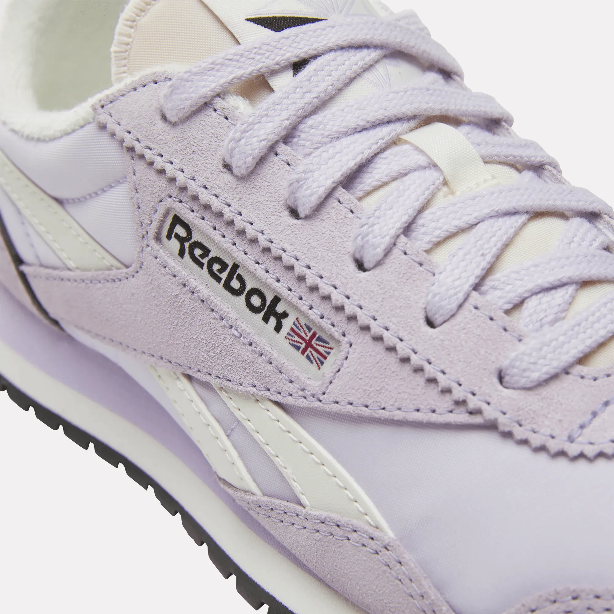Women's Classic AZ Shoes